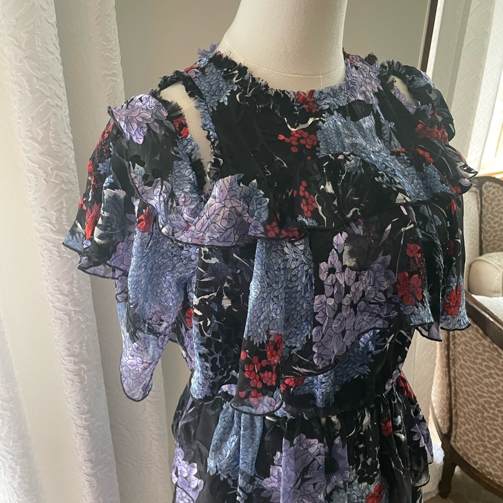 Alice + Olivia Nichola Drop Shoulder Flounce Tiered Dress Floral EUC 6 - Picture 10 of 14